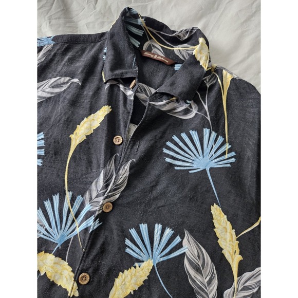 Tommy Bahama Other - Tommy Bahama Hawaiian Shirt Button Up Short Sleeve All Over Print Silk/Rayon M
